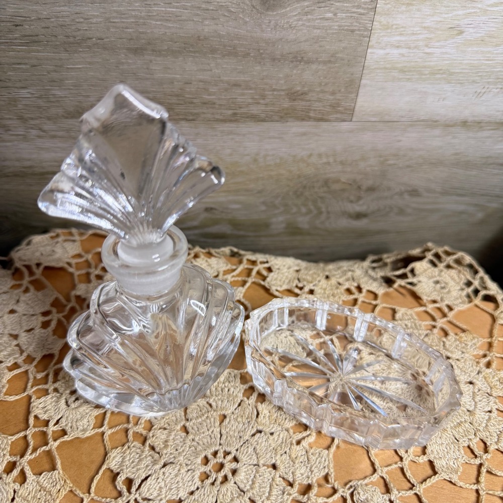 Vtg Art Deco Clear Cut Style Glass Perfume Bottle Fan Stopper Trinket Dish Set
